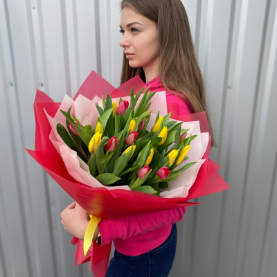 Букет тюльпанів "Весняне почуття"